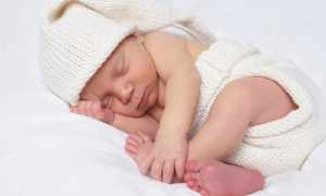 Как одевать новорождённого зимой на улицу: подробный гид для родителей